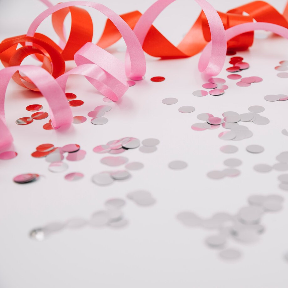Table Decorations & Confetti