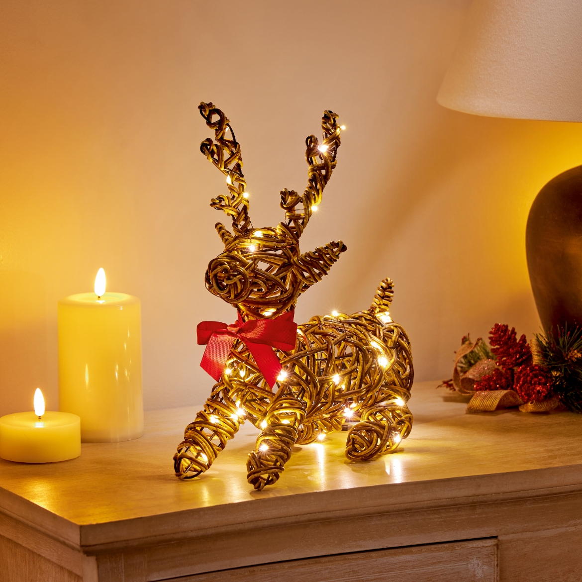 RATTAN SCULPTURE,Lying Reindeer 30cm Outdoor Battery Operated 40 LED